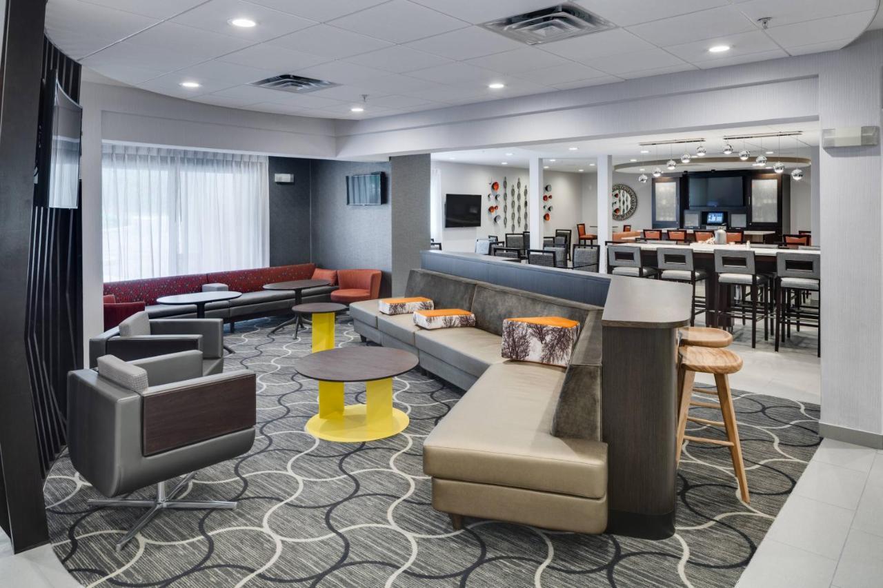 Springhill Suites Milford Extérieur photo