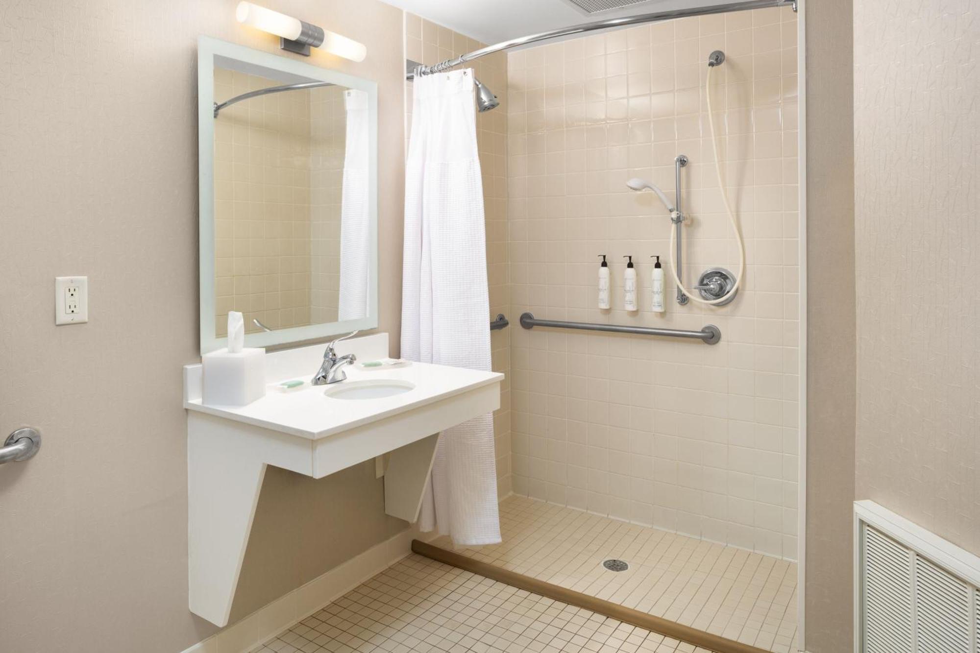 Springhill Suites Milford Extérieur photo
