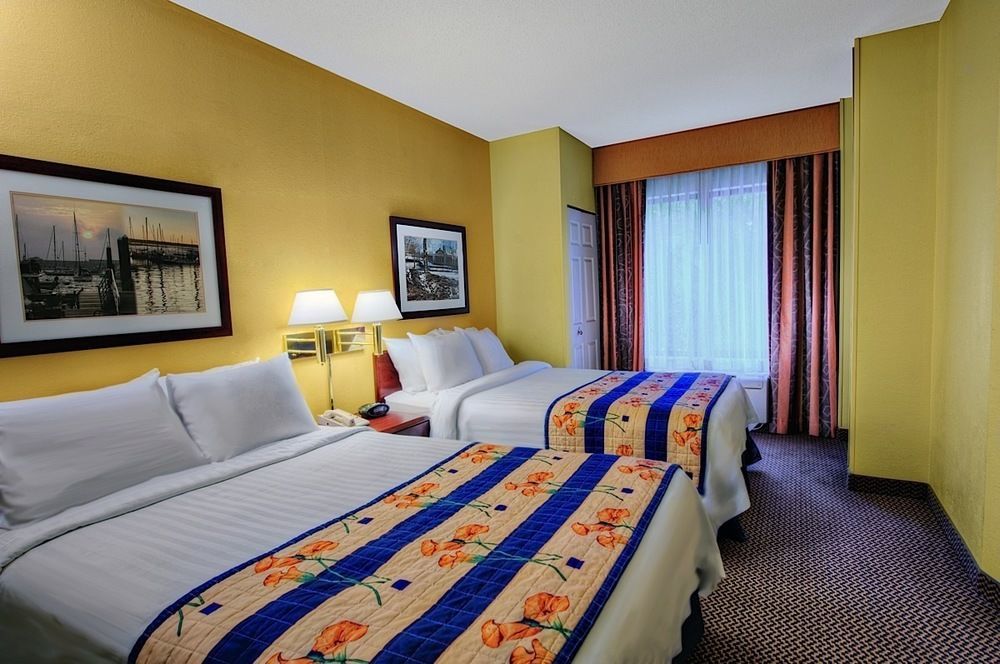 Springhill Suites Milford Extérieur photo